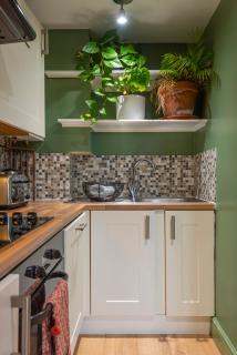 Amazing Finsbury Park Studio - 5