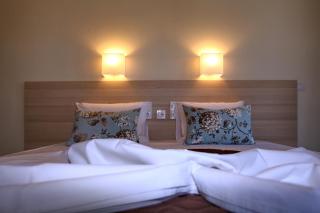 Aktaion Guest Rooms - Skopelos Town - 6