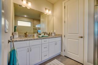 VILLA MODERN TIMES - 4 BEDS - 2 BATHS - 8 GUESTS - WATERVIEW & POOL - INCL. 10% OFF BOAT RENTAL - Cape Coral - 4