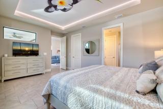 VILLA MODERN TIMES - 4 BEDS - 2 BATHS - 8 GUESTS - WATERVIEW & POOL - INCL. 10% OFF BOAT RENTAL - Cape Coral - 3