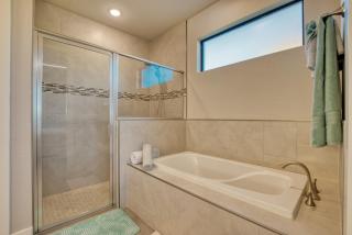 VILLA MODERN TIMES - 4 BEDS - 2 BATHS - 8 GUESTS - WATERVIEW & POOL - INCL. 10% OFF BOAT RENTAL - Cape Coral - 2