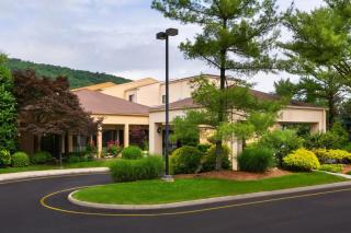 Courtyard by Marriott Mahwah - Mahwah - 9