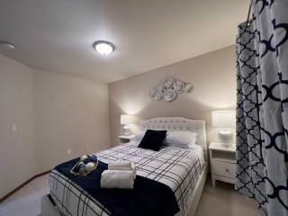 EV2-GRACE VILLA-Many BRs and loft - Everett - 2