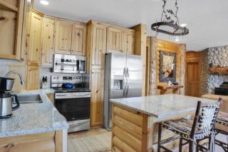 COMSTOCK 203 condo - 5