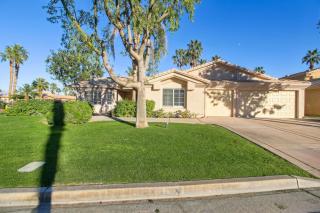 Spa, Fireplace Paradisal Lake LaQuinta Home! - La Quinta - 9