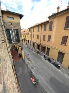Antica Dimora Mascarella 1598 Historic Apartment - 4