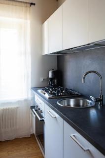 Double Private Parking, 2 Bedrooms & 2 Bathrooms - Elegant Apartment in Old Town - Udine - 7