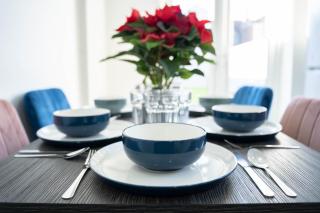 Open Mind Leisure - 6 Luxury Bedrooms with Free Parking - Portsmouth - 4
