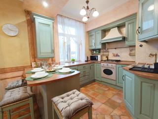 Old Town Retreat with Stunning Views 2 bedroom Apartment nearby The Church of Saint Peter - Riga - 8