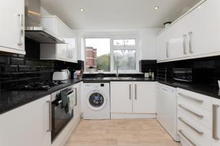 Primrose Apartment - Large 2 BR Apart - 2