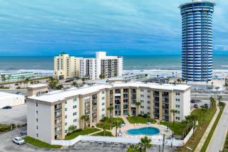 Kings Oasis Oceanview Pool BBQ Grill - Daytona Beach Shores - 9