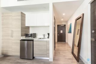 New Studio - Hollywood Beach Bliss for 2 - 8