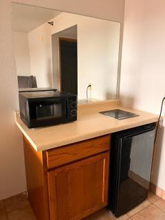 GO2 Inn & Suites by Relianse - El Paso - 2