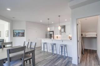 Park Blvd Paradise 304 - New Construction with King Bed - San Diego - 1