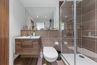 Brand new apartment 20 mins from London Waterloo BP34 - Londra - 2