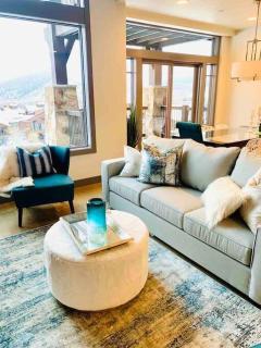 Mountain Golf or Mountain Skiing Just Seconds away - 4