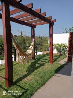 casa com piscina, 03 quartos, ótima localização! - 1