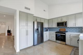 VB940 - Lobelia Luxe - Meredith Lodging - Palm Desert - 2