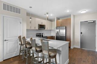 Beverly Hills Suite Penthouse The Gulch - Nashville - 3