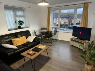 Toni's Hub - 2 bed City Centre Apartment - Derby - 6
