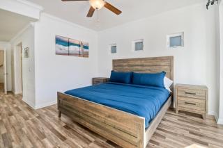 Walk to Beach - Rooftop Deck - Close to Everything - 2