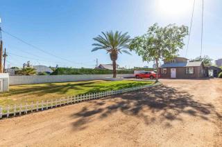 Your Tiny Downtown Home with Backyard Unit D - Phoenix - 5