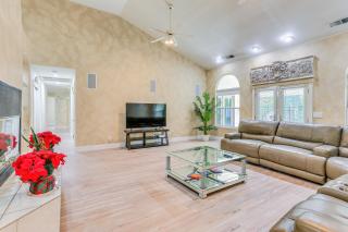 Billiards and Private Pool Bright Clovis Home! - Clovis - 7
