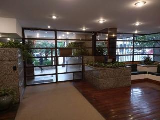 Cómodo y amplio departamento sobre Avenida Libertador - Buenos Aires - 9