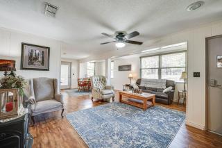 Peaceful Sanctuary - 1 Mi to Wildlife Refuge! - - 9