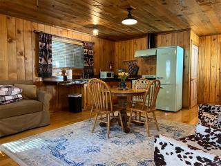 Lakeshore Resort - 6