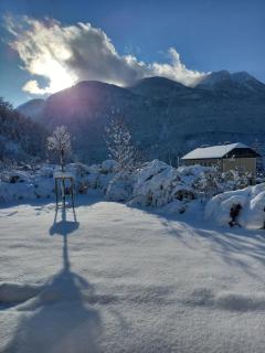 FLORES, Ferienhaus oder Doppelzimmer, im Grünen, 5 Gehminuten ins Zentrum, Parkplatz, zero emissions - Bad Ischl - 3