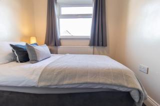 Dwellcome Home Ltd 3 Bedroom Sunderland House - see our site for assurance - 3