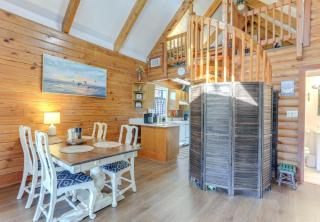 Okeechobee Cabin with Patio and Community Pool! - Okeechobee - 2