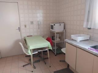 Apartamento bem localizado com estacionamento - Guarujá - 1