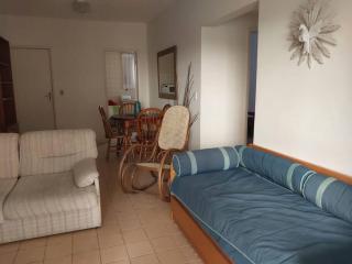 Apartamento bem localizado com estacionamento - Guarujá - 6