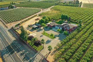 Surendra Lodi Farmhouse - Lodi - 0
