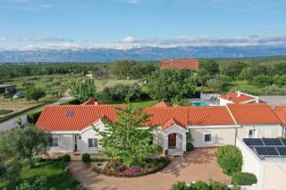 Luxury villa with a swimming pool Poljica, Zadar - 22070 - Vrsi - 9