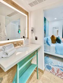 Park Place South of Fifth - Miami Beach - 1