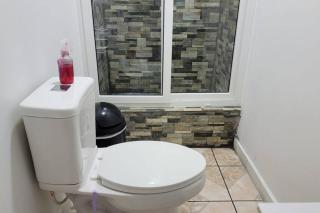 1 Bedroom Apartment in center of town. - 8