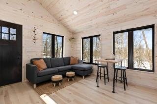 *Tiny House Luxury Getaway: Solo Stove, Adventure* - - 8