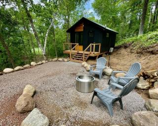 *Tiny House Luxury Getaway: Solo Stove, Adventure* - - 5