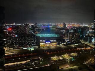 Marvellous 2-Bed High-Rise: Amazing Views, Free Parking - Melbourne - 4