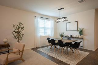 Austin Custis Modern Tesla Living - 8