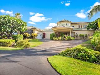 Hale Mele 2 with Panoramic Golf Course View, private Pool, Hot Tub, Golf Cart and E-Bikes - Waikoloa - 7