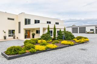 Paradise Point - Entire home in Clarence Point, Tasmania Australia, 10 guests 7 bedrooms 7 beds 3 baths - Clarence Point - 3