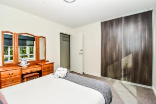 Paradise Point - Entire home in Clarence Point, Tasmania Australia, 10 guests 7 bedrooms 7 beds 3 baths - Clarence Point - 1