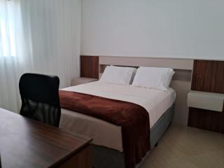 Lindo apto de 2 quartos e 1 banheiro c/ garagem - 8