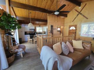 Cresta Lunar- Cozy and Modern 2 Bedroom Cabin - 6