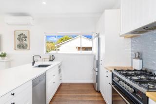 Fairbairn Family Beach Bungalow - Busselton - 4