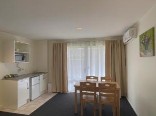 Royal Park Lodge - 7